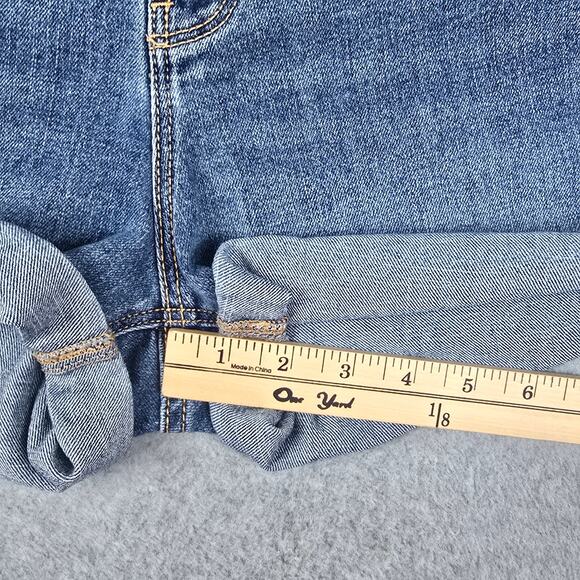 Old Navy Womens 10 Blue Denim Cuffed Shorts Medium-Wash 32" Waist - Picture 8 of 10